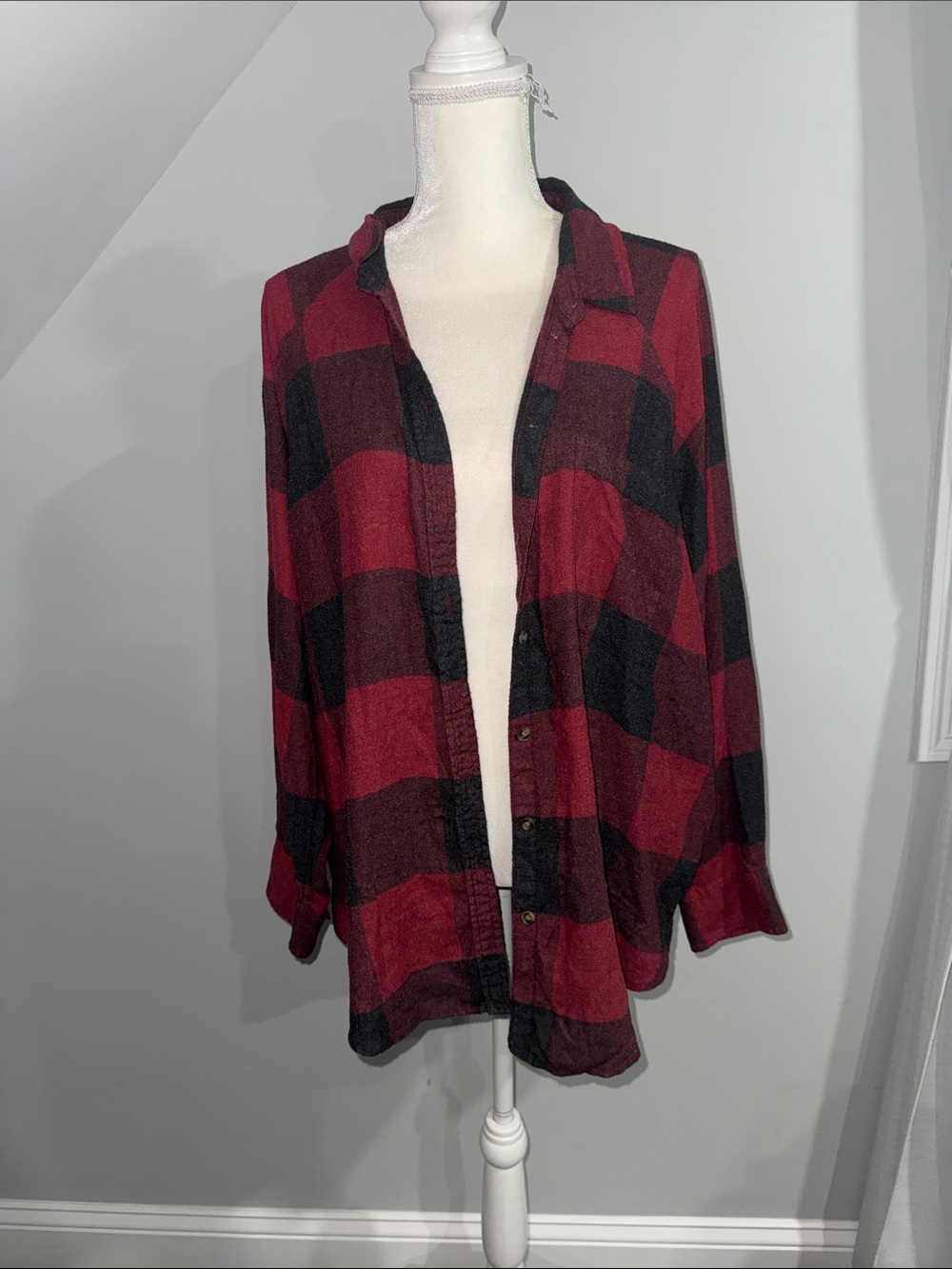 American Eagle Outfitters Red & Black Buffalo Plaid Shirt Jacket